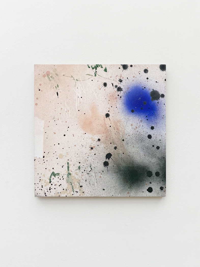 Estudi 6, 2022 | Acrylic paint, acrylic spray, soft pastel, oil pastel and charcoal on plywood | 40 x 40cm