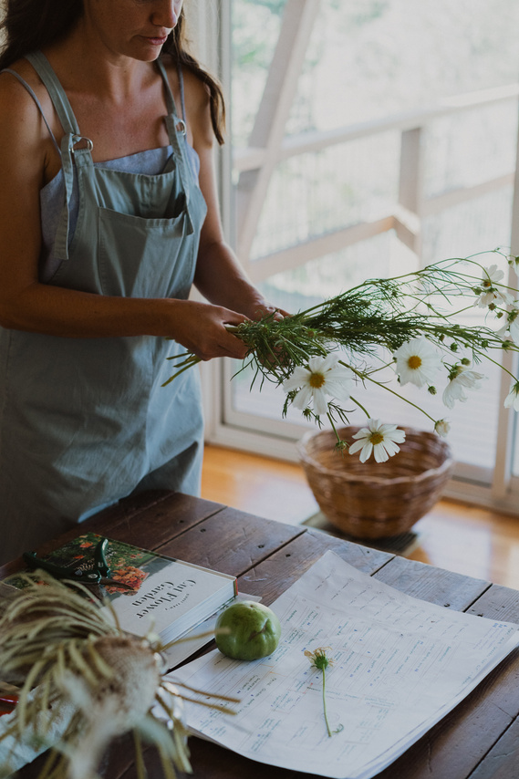 Photography Canberra creative Louise Hunt micro flower farmer and florist