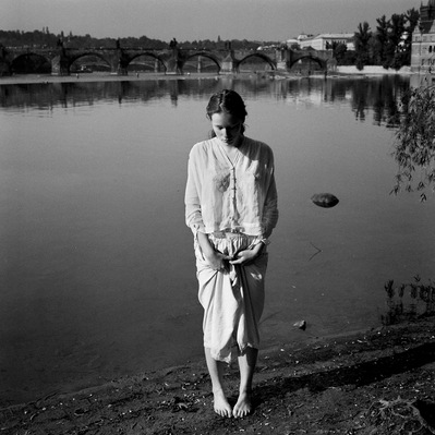 Photo Stéphane Coutelle
French photographer Paris
beauty, nude, fine art, flower, art print 
éditions La Belle Étoile*
beauty photographer, cosmetic, beauté, Sisters, Prague, Geislerova
