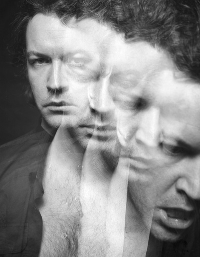 Photo Stéphane Coutelle
French photographer Paris
beauty, nude, fine art, flower, art print 
éditions La Belle Étoile*
beauty photographer, cosmetic, beauté
Me myself and I, autoportraits