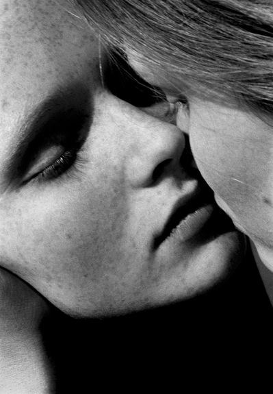 Photo Stéphane Coutelle
French photographer Paris
beauty, nude, fine art, flower, art print 
éditions La Belle Étoile*
beauty photographer, cosmetic, beauté, Sisters, Prague, Geislerova