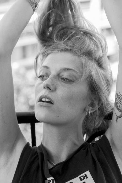 Photo Stéphane Coutelle
French photographer Paris
beauty, nude, fine art, flower, art print 
éditions La Belle Étoile*
beauty photographer, cosmetic, beauté
Portrait