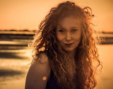 Foto ritratto di ragazza a Venezia 