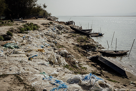 Paysages abimes par l&#x27;erosion des sols, bengale occidental, inde, fevrier 2022, spoiled landscapes with sol erosion, west bengal, india, february 2022