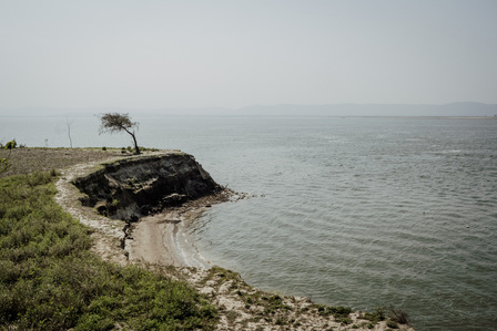 India, West Bengal, 2022-02 
Spoiled landscapes with sol erosion due to the sea level rising. Concequences of the global warming. Photo by Alexandra DE DIVES &amp;amp;amp;amp;amp;#x2F; Collectif DR
Inde, Bengale Occidental, 2022-02
Paysages abimes par l&amp;amp;amp;amp;amp;#x27;erosion des sols causes pa