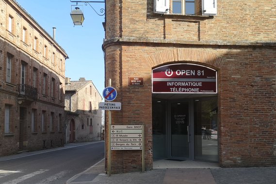 Magasin informatique à Rabastens. Dépannage et assistance, vente de matériel neuf et rénové. PC & Apple (MAC).