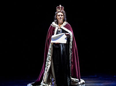 Queen Anne by Helen Edmunson - Royal Shakespeare Company and Theatre Royal Haymarket - set and costume designer Hannah Clark