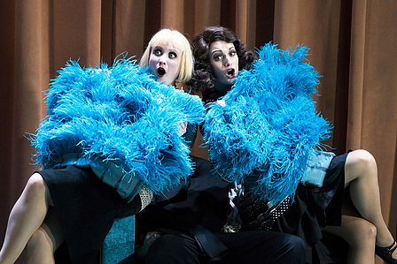 Così fan tutte, Northern Ireland Opera, set and costume designer Hannah Clark