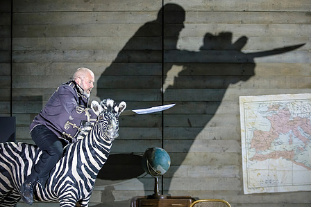 Mitridate re di Ponto, Garsington Opera 2023, designer Hannah Clark