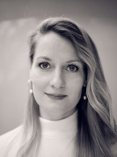 budapest portrait photographer
budapest photoshoot
budapest headshot photographer
budapest fotografus