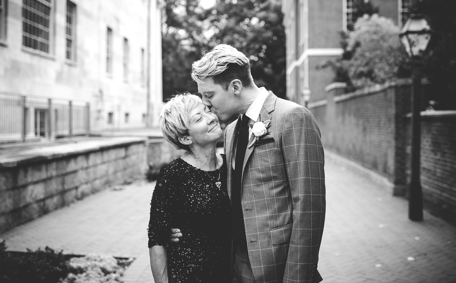 Asheville couples photographer capturing authentic, intimate and untraditional love