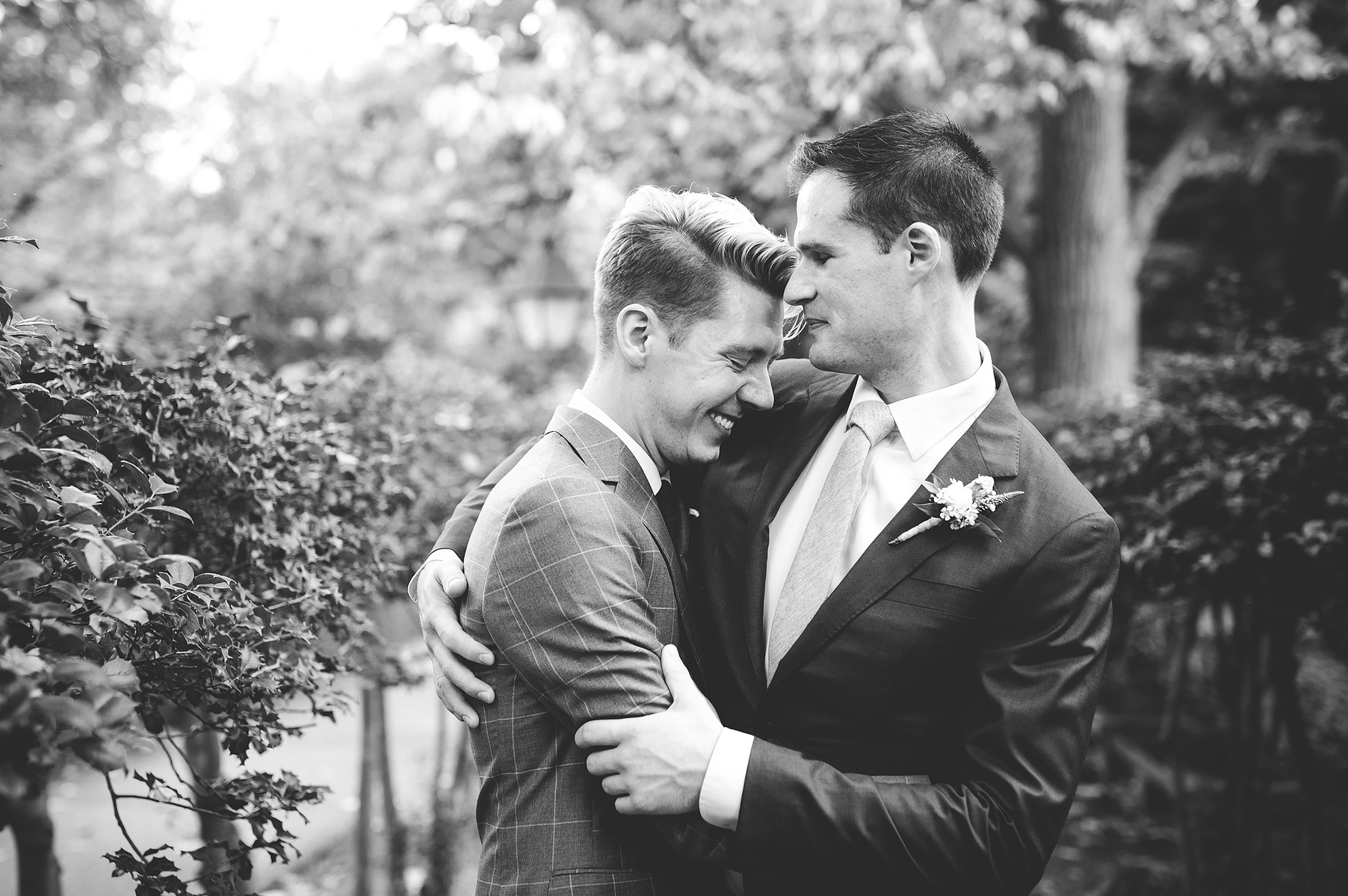 Asheville couples photographer capturing authentic, intimate and untraditional love