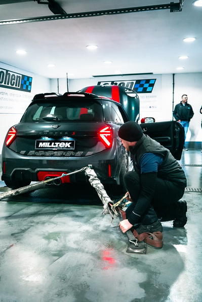 Mini Cooper John Cooper Works F66 on a Dyno 