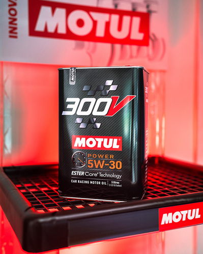 Motul 300V race engine oil