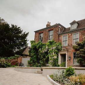 the vines of rochester wedding venue in kent exterior photo 