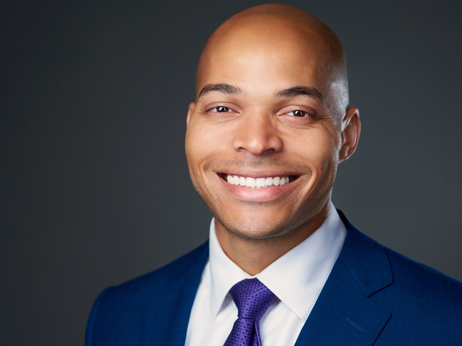 Elevate your professional image in Austin with confident corporate headshots tailored for executives and business leaders.