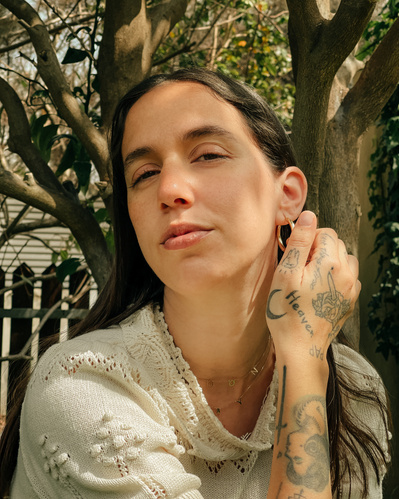 Portrait of Shiran Kadar Miller for Hegen's Portraits of Strength series photographed by Singapore based editorial and commercial photographer Juliana Tan 