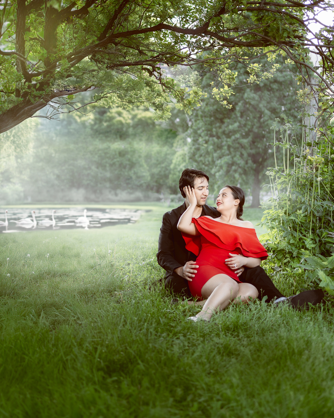 Newly engaged couple engagement photoshoot. 