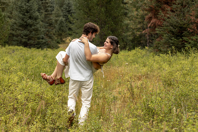Montana Engagement Photography - Glacier National Park - Caitlin Lee Photography