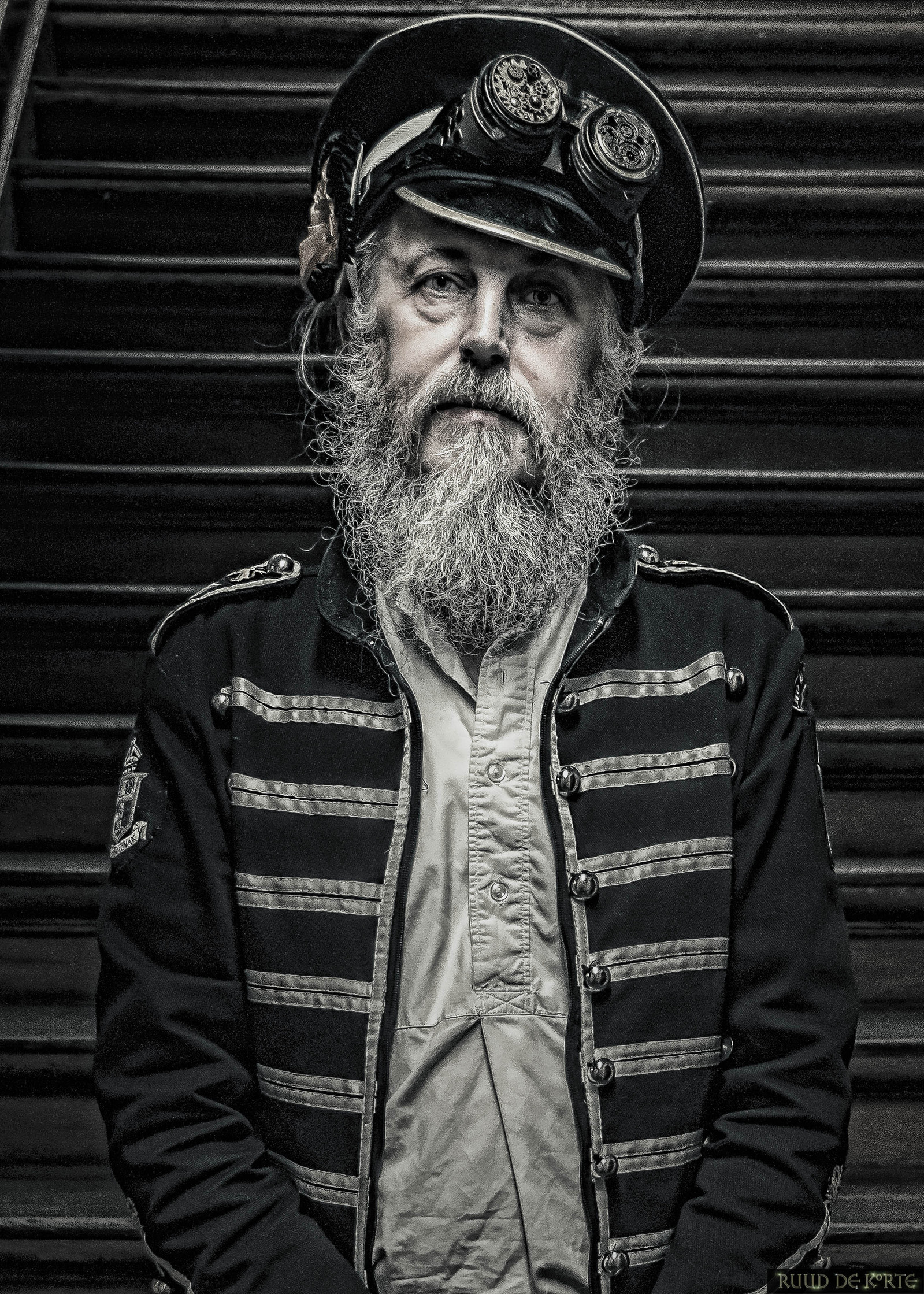 Steampunk, Dale Rowles, bb blackdog, stairs, steampunk on stairs, steam punk