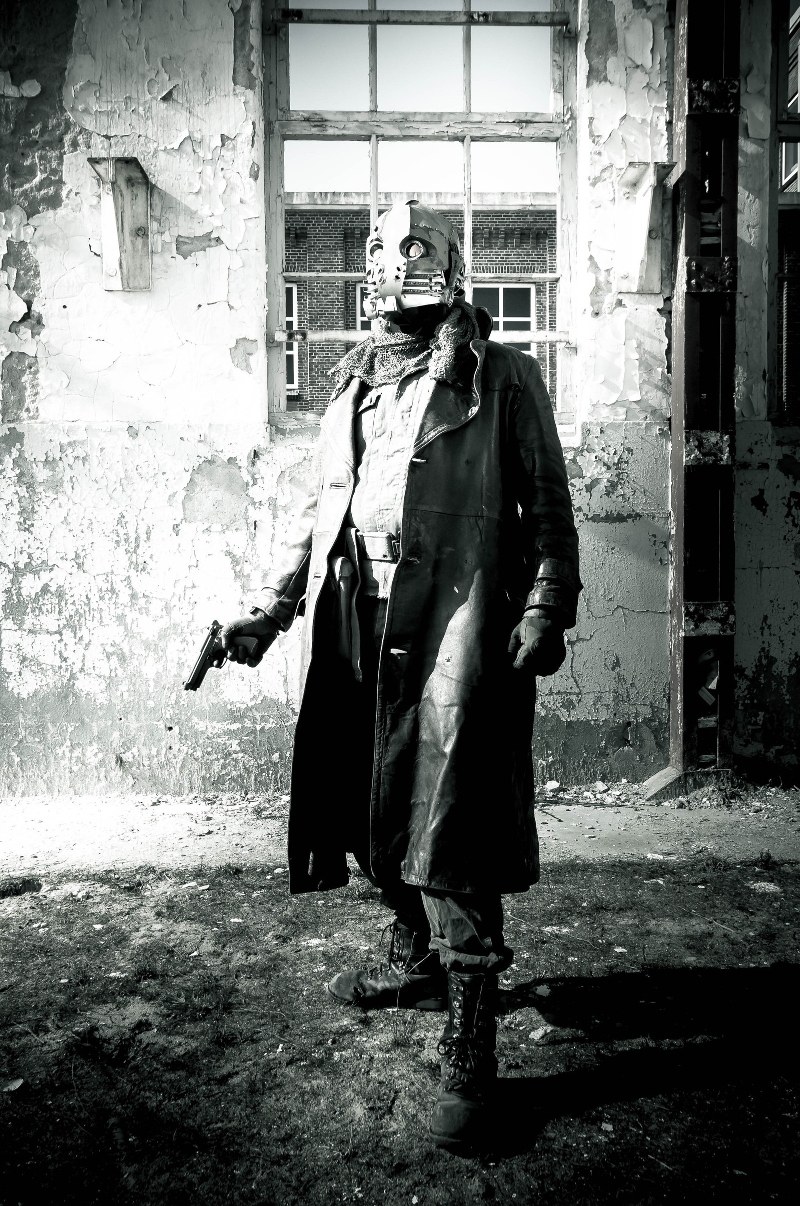 Dieselpunk, Atomic, masked man helding gun