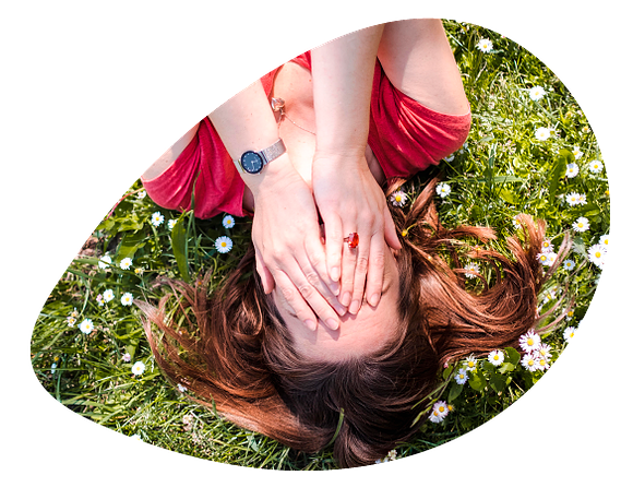 Photographie portrait en lumière naturelle avec un rendu coloré à Grenoble