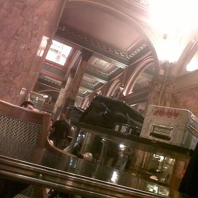 Erased shooting with Cinsyla Key, Aaron Eckhart, Olga Kurylenko, Philipp Stolzl.