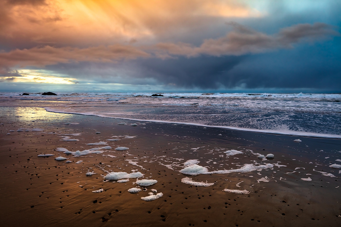 Winter evening, along the Oregon 
