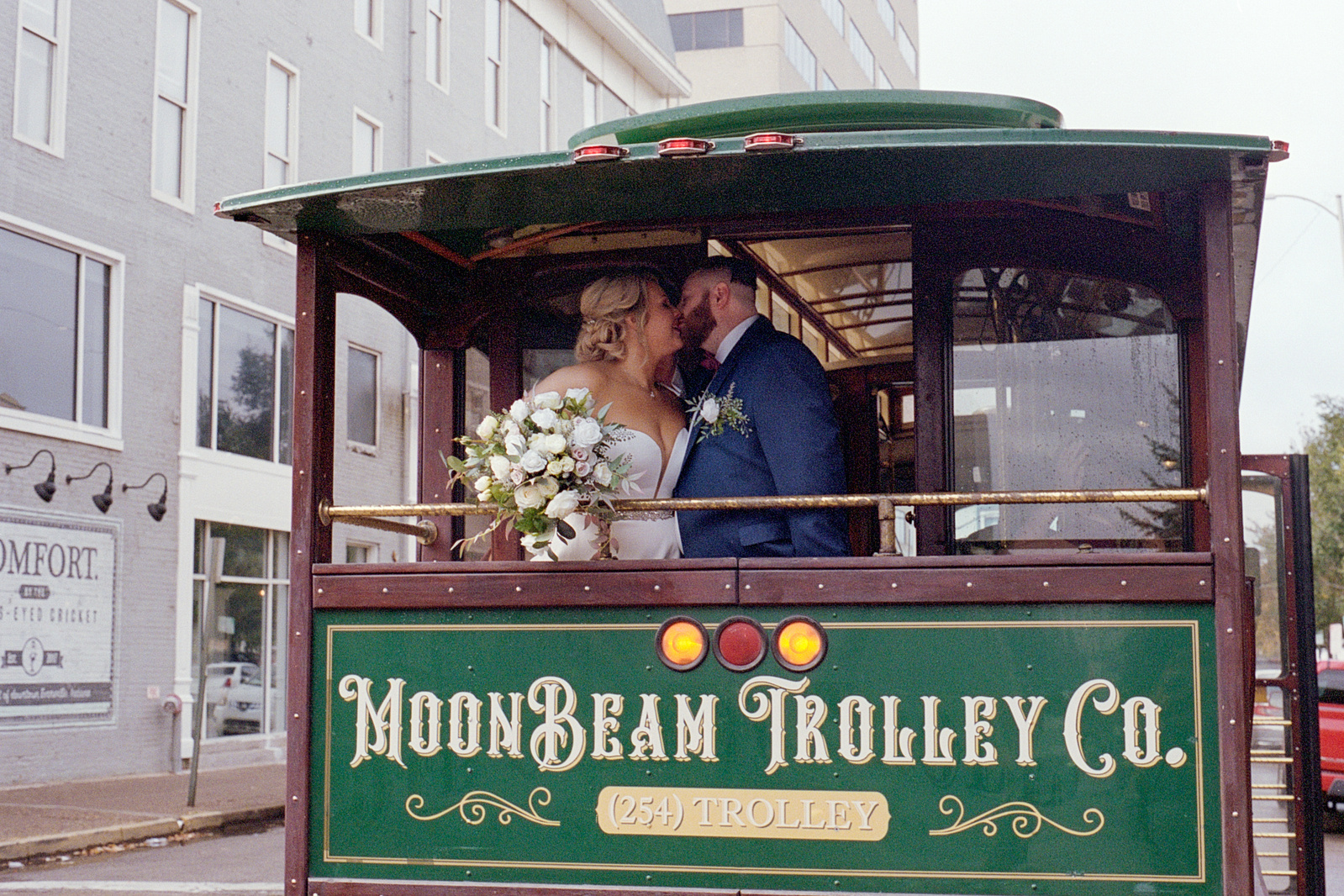 Unique wedding ideas. Rent a trolly for your wedding and drive around historic downtown. This makes for a great photo opportunity. 