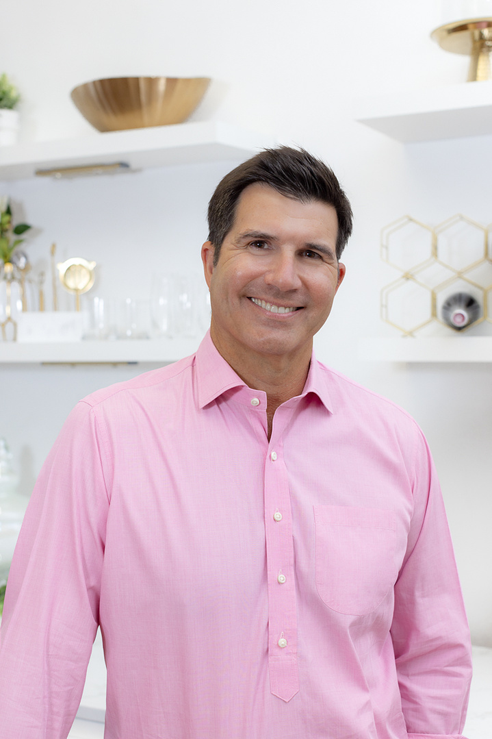 A polished, professional headshot ideal for LinkedIn and corporate branding, taken by an experienced Atlanta photographer.