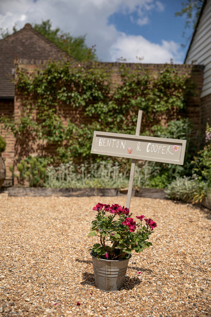 Benenden, Kent wedding photographer. Ceremony at St George's Church Benenden