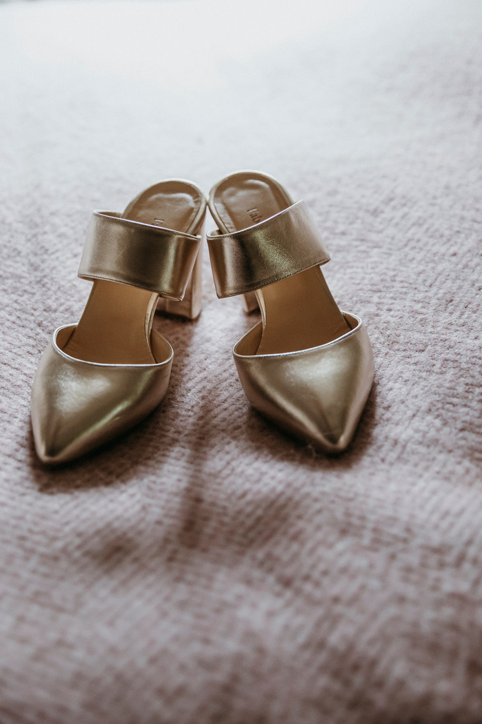 Benenden, Kent wedding photographer. Ceremony at St George's Church Benenden