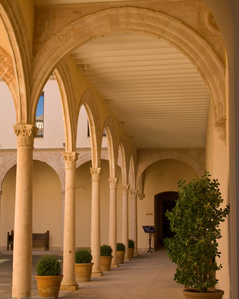  Rhonda Columns and Arches