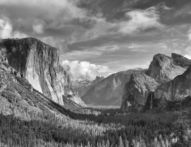 Yosemite Valley, Tunnel Rock, Yosemite National park. monochrome image