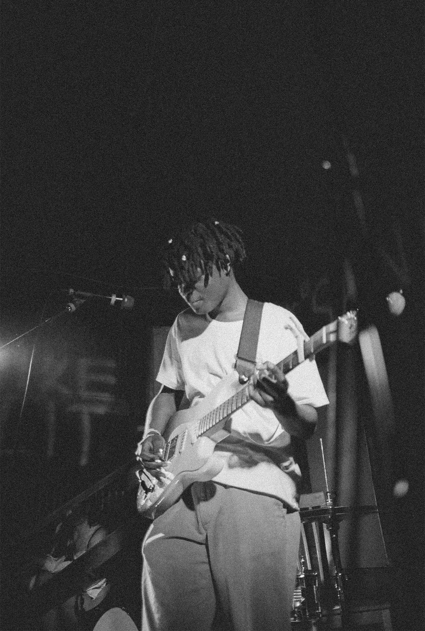 Miloe at The Sandbox in Eau Claire, WI, film photography, 35mm film photography, concert photography, black and white film photography, 