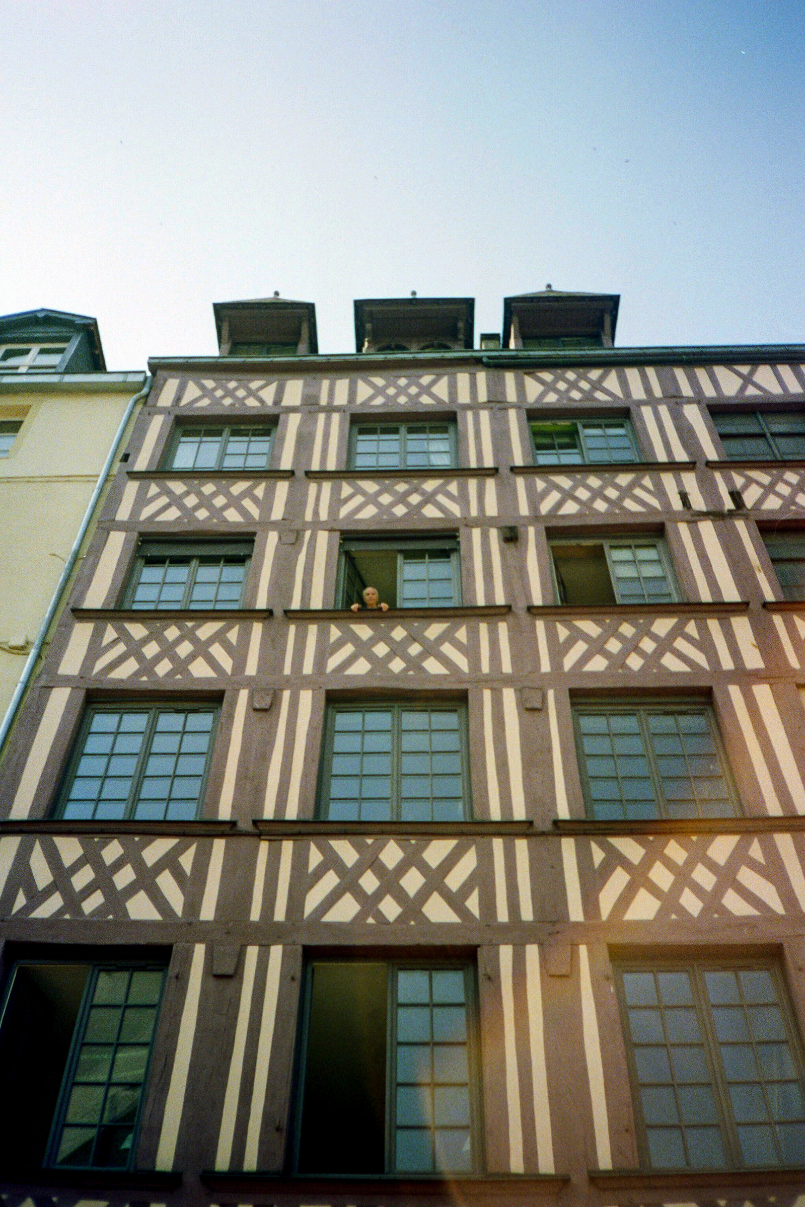 film photography, 35mm film photography, street photography, black and white film photography, France