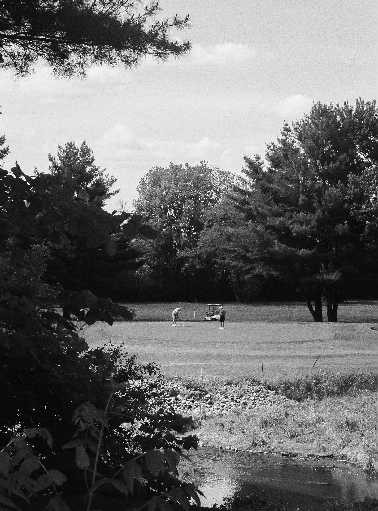 film photography, 35mm film photography, street photography, black and white film photography, Chippewa Falls, Wisconsin