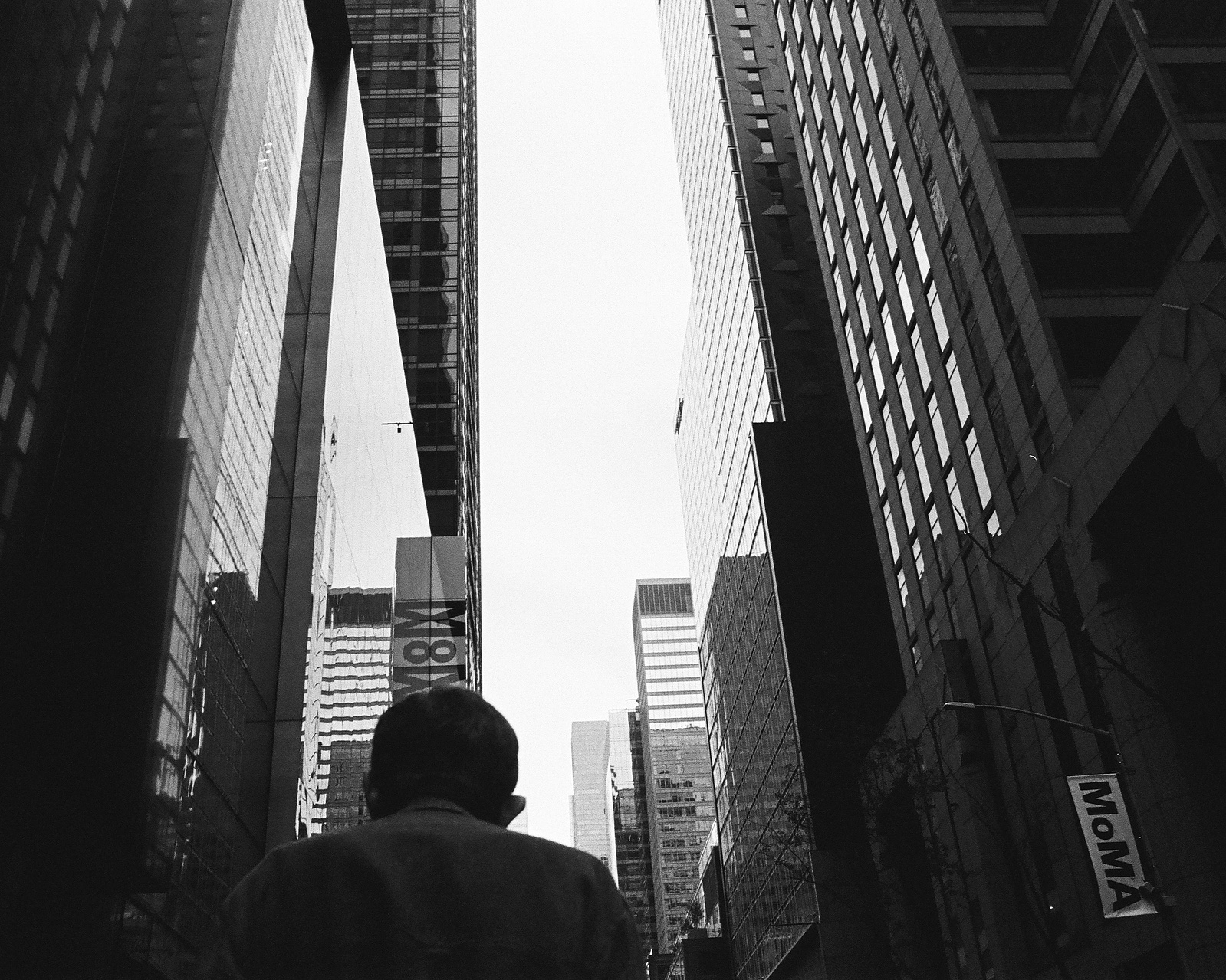 film photography, 35mm film photography, street photography, black and white film photography, New York City, New York, MoMA