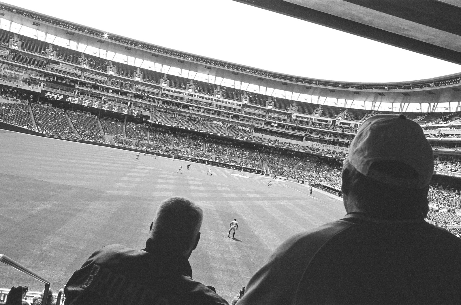 Film photography, 35mm film photography, street photography, sports photography, baseball, baseball photography, black and white film photography, Houston Astros at Minnesota Twins in Target Arena in Minneapolis, MN