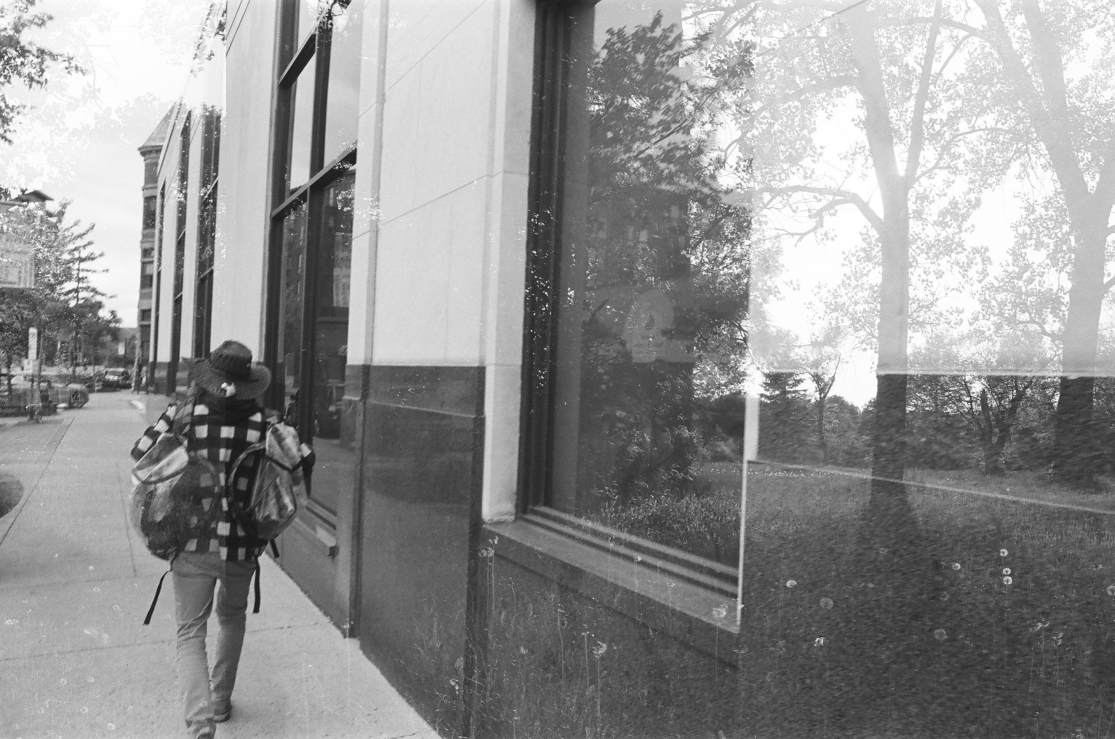 film photography, 35mm film photography, street photography, black and white film photography, Eau Claire, Wisconsin