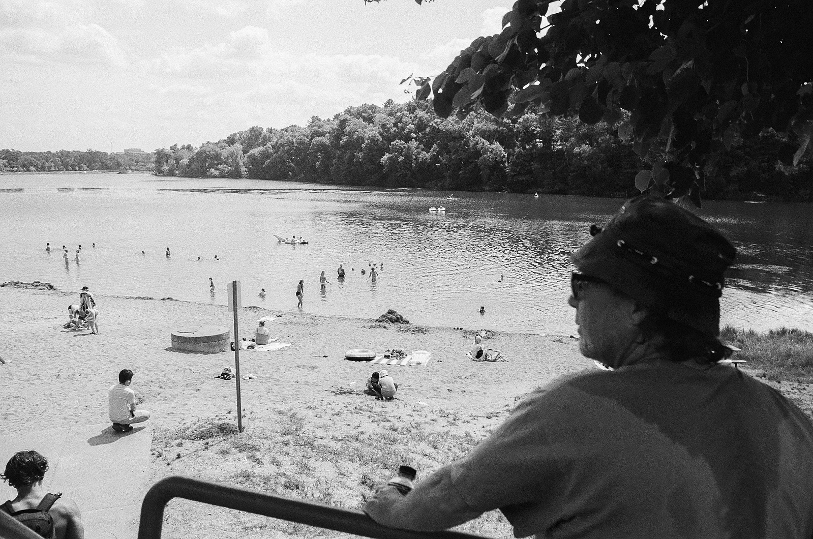 film photography, 35mm film photography, street photography, black and white film photography, Eau Claire, Wisconsin