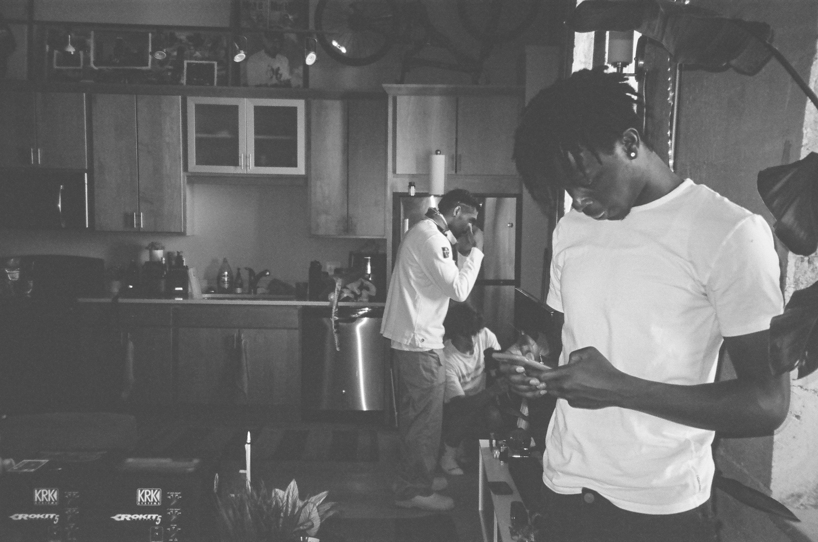 Get to the Point - Rheign, Music Video Behind the Scenes Photos, xounds of us, skntones, Rheign, Get to the Point (prod. benji), Shot by Clayton Wiz, 35mm Film