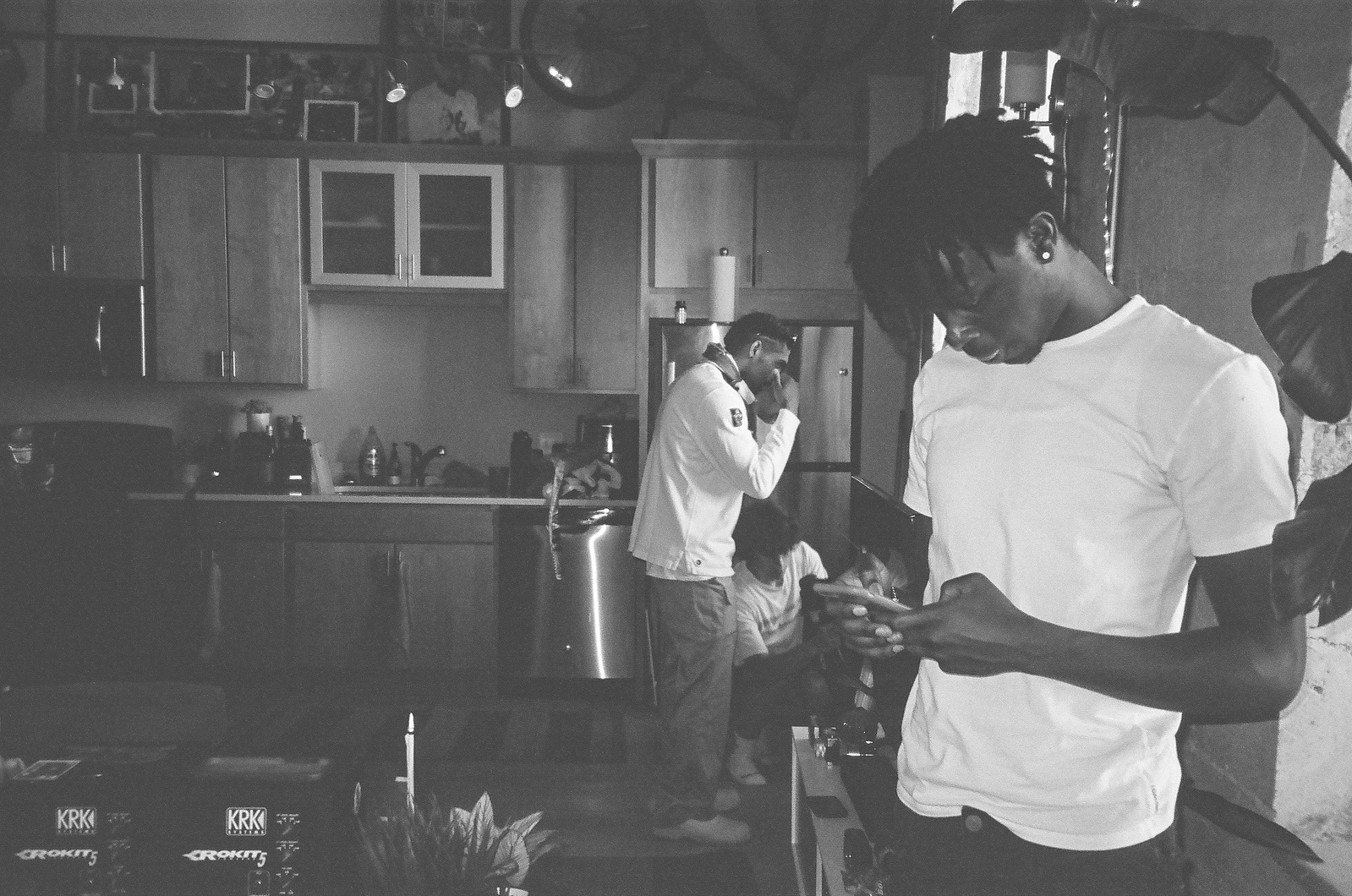 Get to the Point - Rheign, Music Video Behind the Scenes Photos, xounds of us, skntones, Rheign, Get to the Point (prod. benji), Shot by Clayton Wiz, 35mm Film
