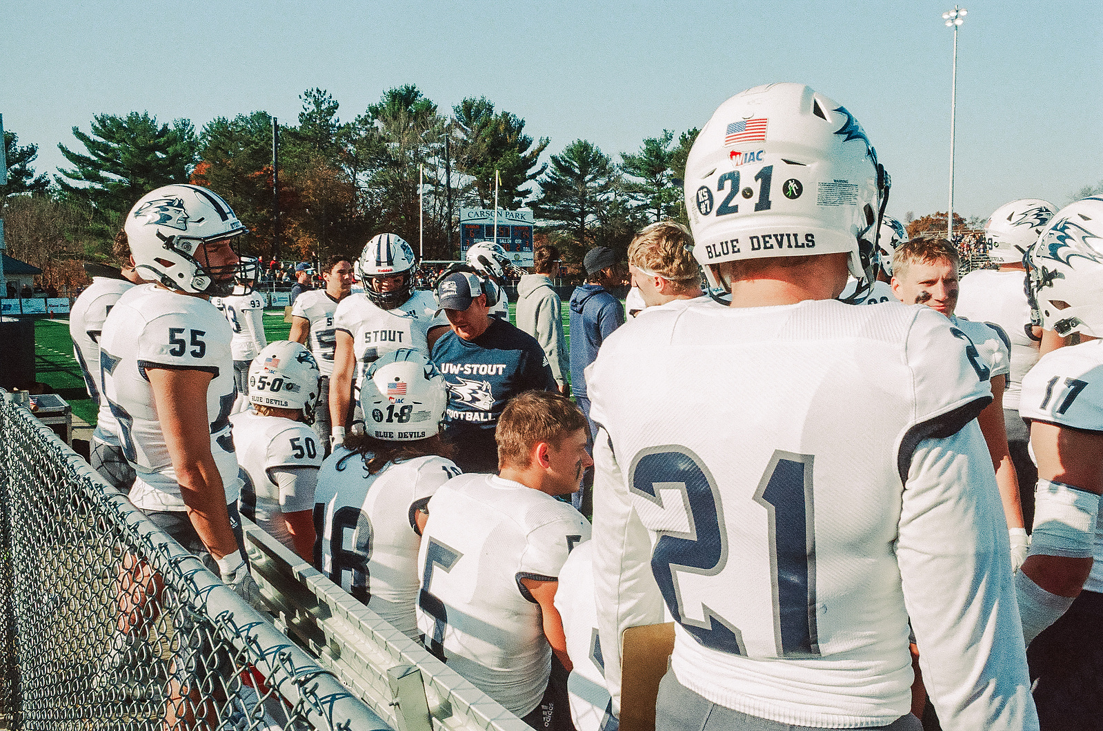 Film photography, 35mm film photography, street photography, sports photography, football, football photography, black and white film photography, University of Wisconsin Eau Claire Blugolds