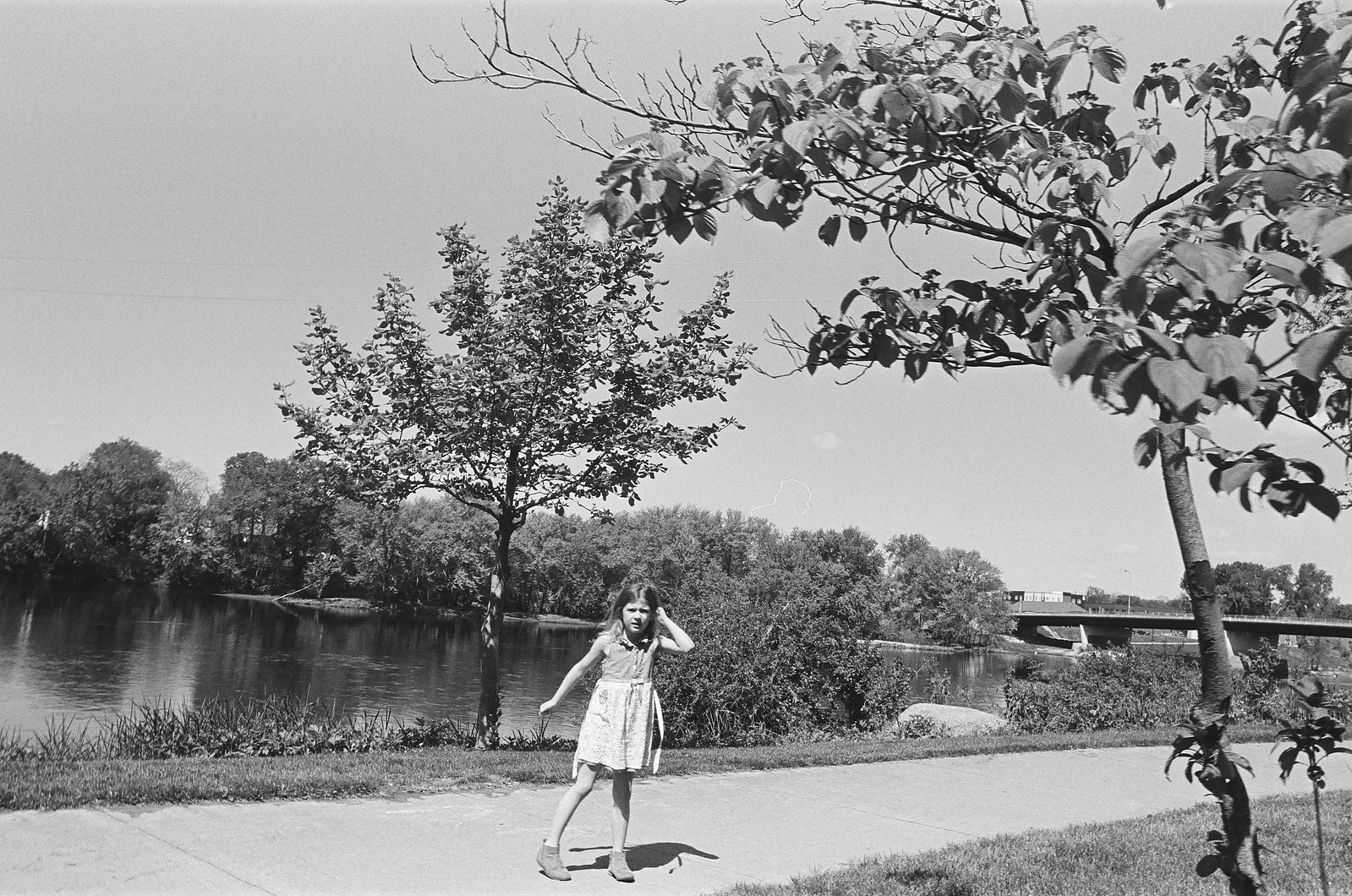 film photography, 35mm film photography, street photography, black and white film photography, Eau Claire, Wisconsin