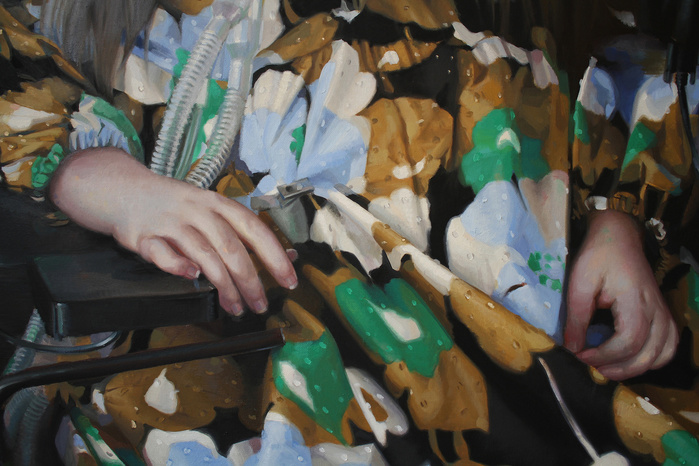 hands and dress pattern