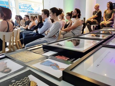 Alexander Wolf giving a workshop in the 9th in Bonn