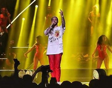 jennifer machin, maluma, billboard