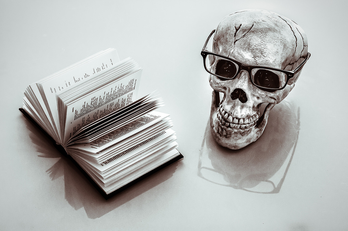 The skull with glasses