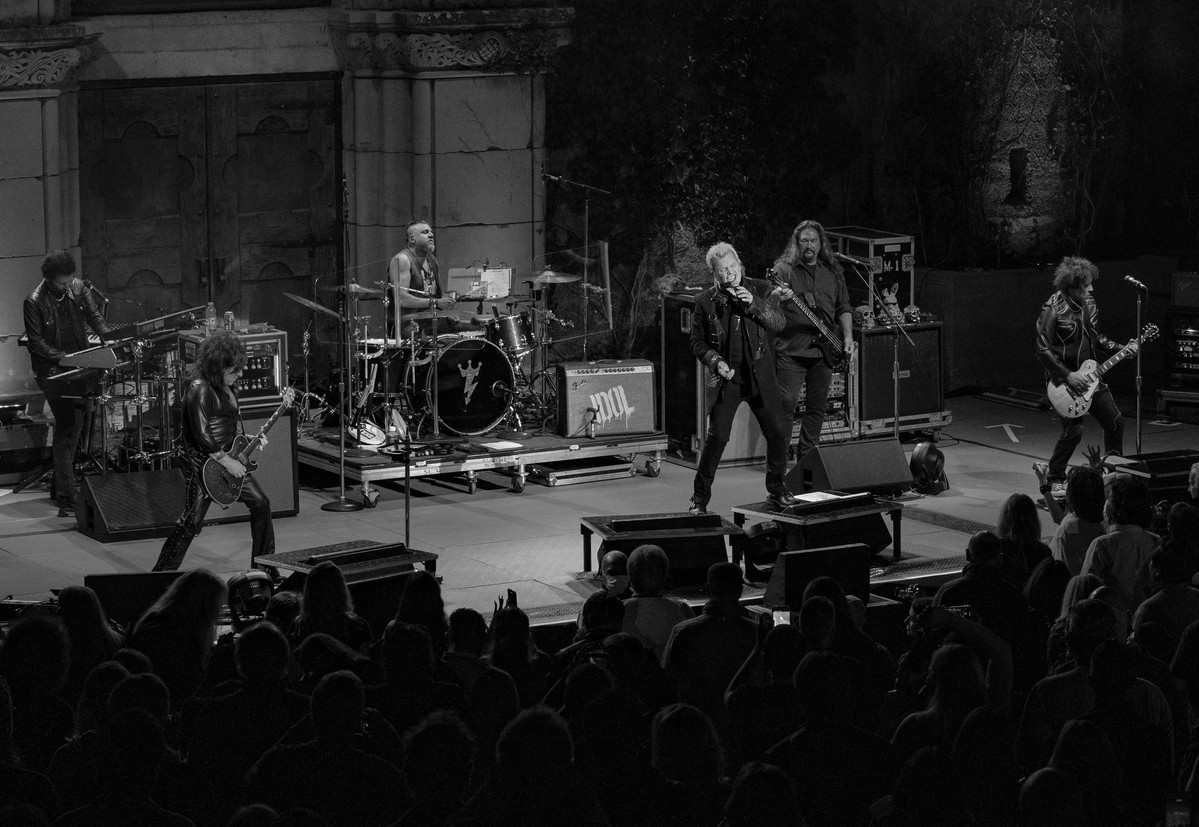 Billy Idol - Mountain Winery - Saratoga, CA